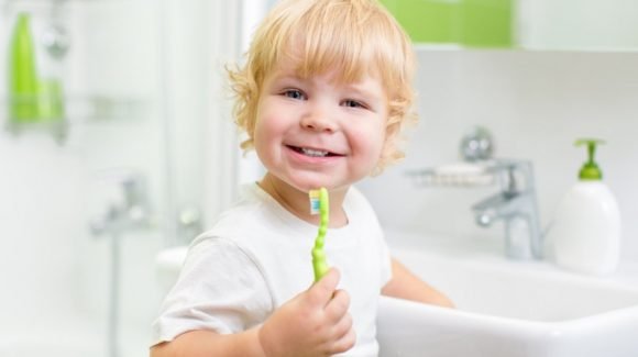 Kids’ Dental Care Habits Must Start at Home Kids’ Dental Care Habits Must Start at Home